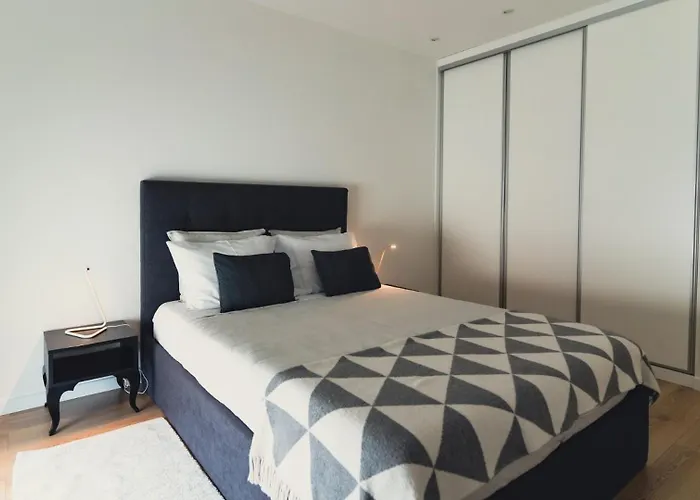 Daire Guestready - Glamorous Getaway In Coimbra